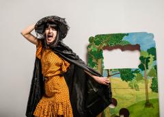 Gledališka predstava za zaključek pravljičnih uric