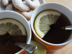 Primorci beremo: sredine čajanke